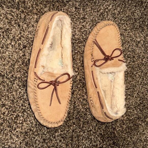 UGG Chestnut Sheepskin Moccasin Slippers - Picture 1 of 1